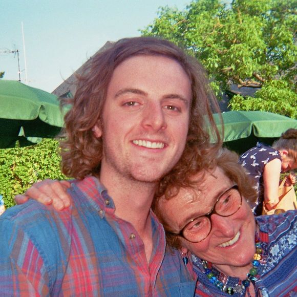 Meet your Posher, Andrew - Picture 1 of 1